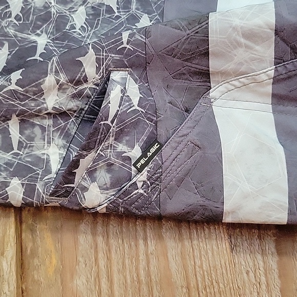 Pelagic Size 30 Sharkskin Americamo Gray Fishing Board Shorts - Picture 3 of 5